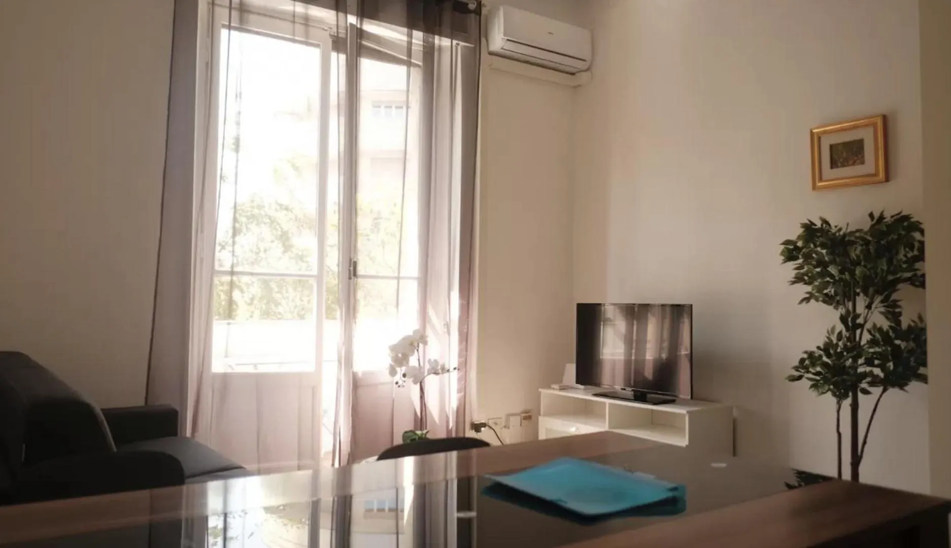 Bwr - Two-Room Apartment Near Navigli Area, Foppa Milão